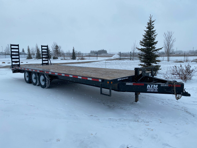  2024 - Used 8.5 x 26'  Equipment Trailer - 21 000# GVWR in Cargo & Utility Trailers in Red Deer