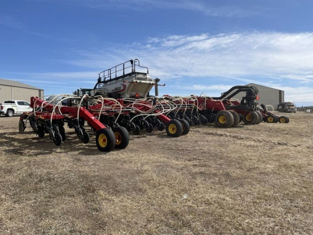 2018 Bourgault 3320-76PHD in Farming Equipment in Swift Current - Image 4