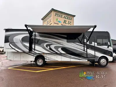 Forest River Georgetown 7 Series 34P7 class A gas motor home highlights: Quad Slides only 12,515 Mil...