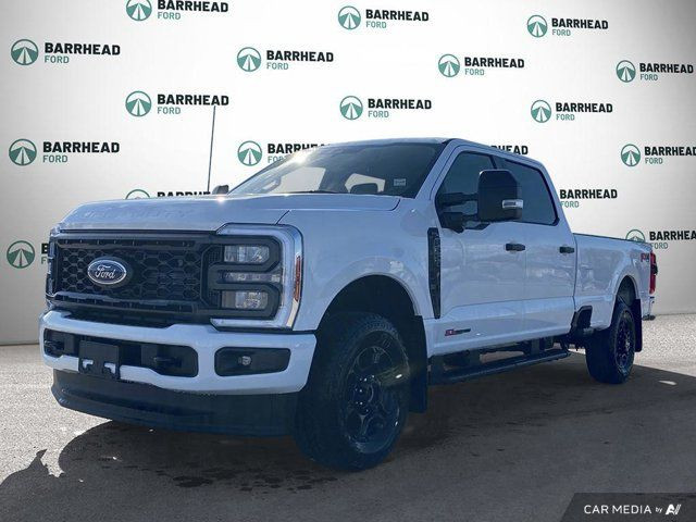 2024 Ford Super Duty F-350 SRW XL 4WD Crew Cab in Cars & Trucks in Edmonton