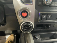 Anti-Lock Brakes;Driver Air Bag;Passenger Air Bag;Security System;Side Air Bag;Traction Control;Powe... (image 8)