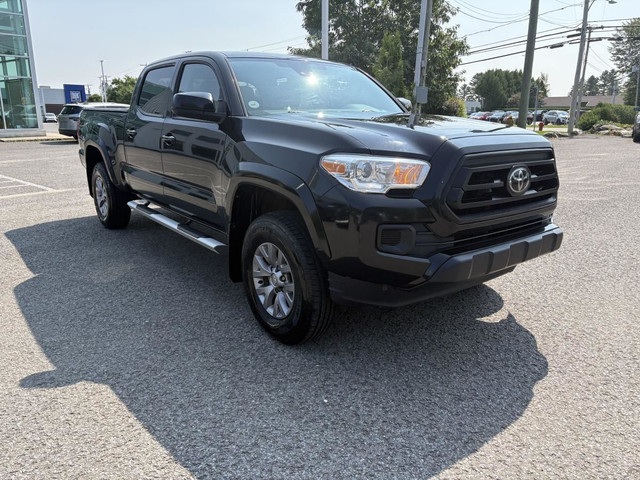 Toyota Tacoma SR5 2021 - MARCHEPIEDS, COUVRE-CAISSE - in Cars & Trucks in Québec City - Image 4