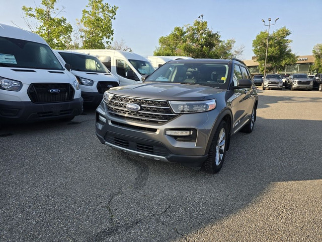 2021 Ford Explorer XLT | 7 PASS | MOONROOF | ADAPT CRUISE in Cars & Trucks in Calgary - Image 3