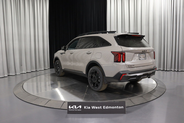 2025 Kia Sorento 2.5T X-Line Limited w/Black Interior AWD / 6... in Cars & Trucks in Edmonton - Image 4