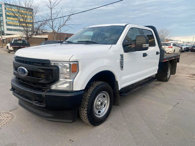  2022 Ford F-350 Crew Cab Flat Bed 4WD in Cars & Trucks in City of Toronto - Image 3