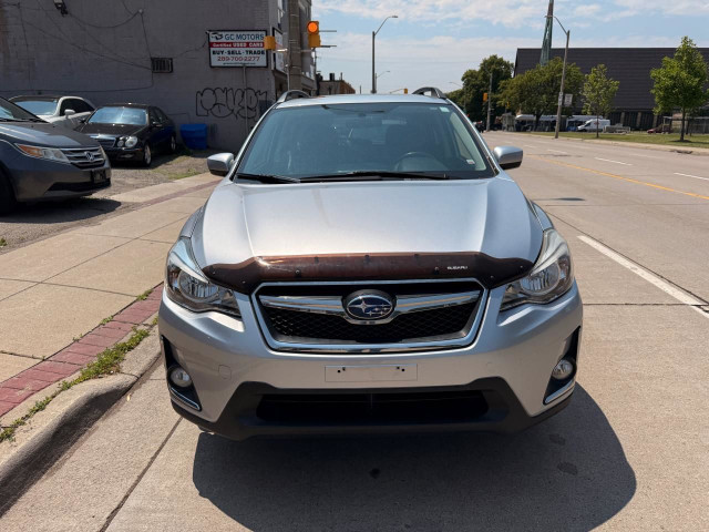 2016 Subaru Crosstrek 5dr Man 2.0i w/Touring Pkg in Cars & Trucks in Hamilton