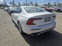 2022 VOLVO S60 MOMENTUM 2.0L I4 AUTOMATIC TRANSMISSION FEATURES: LANE KEEP LEATHER HEATED SEATS NAVI... (image 4)