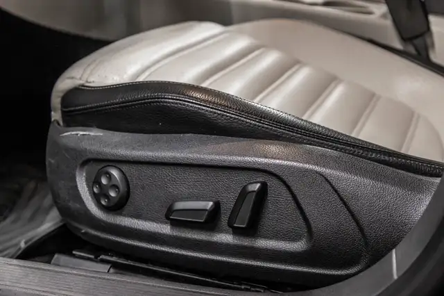 2012 Volkswagen CC Sportline 2.0T 6sp DSG Tip Toit ouvrant * Cui in Cars & Trucks in City of Montréal - Image 12