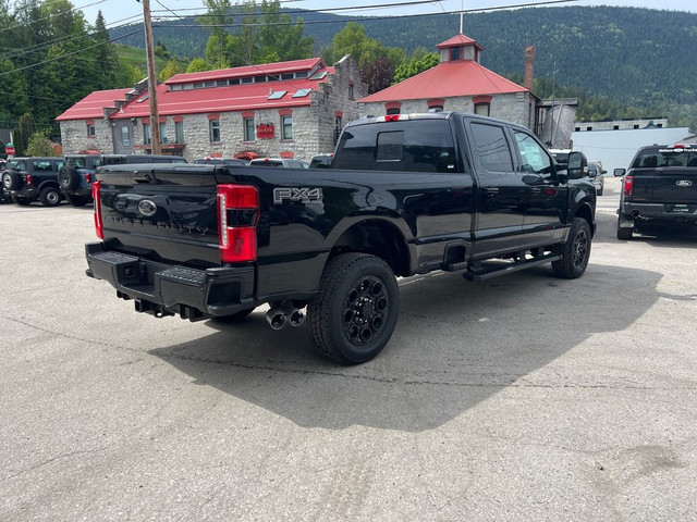 2025 Ford Super Duty F-350 SRW LARIAT EMPLOYEE PRICING IS BACK!! in Cars & Trucks in Nelson - Image 3