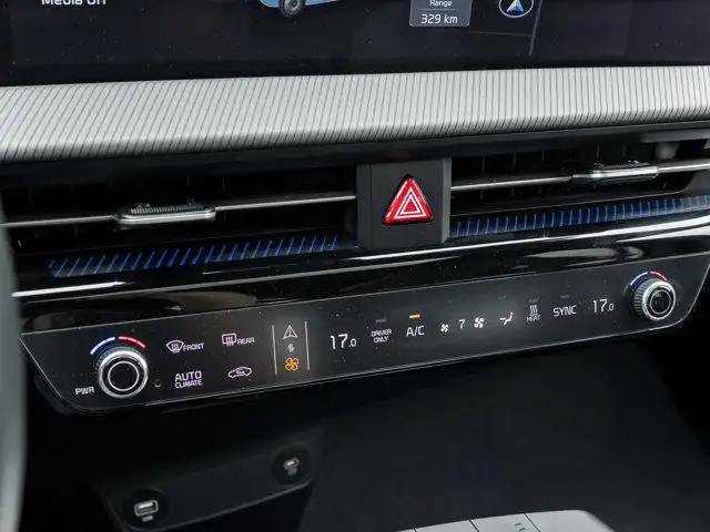 2023 Kia EV6 GT | Suede Seats | Heads Up Display in Cars & Trucks in Guelph - Image 21