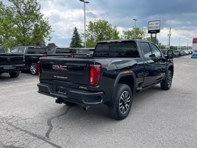 2023 GMC Sierra 2500HD in Cars & Trucks in Oakville / Halton Region - Image 10