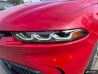 Leather Combination sports Electric Seats , Adaptive Cruise Control with Stop, Wireless charging pad... (image 8)