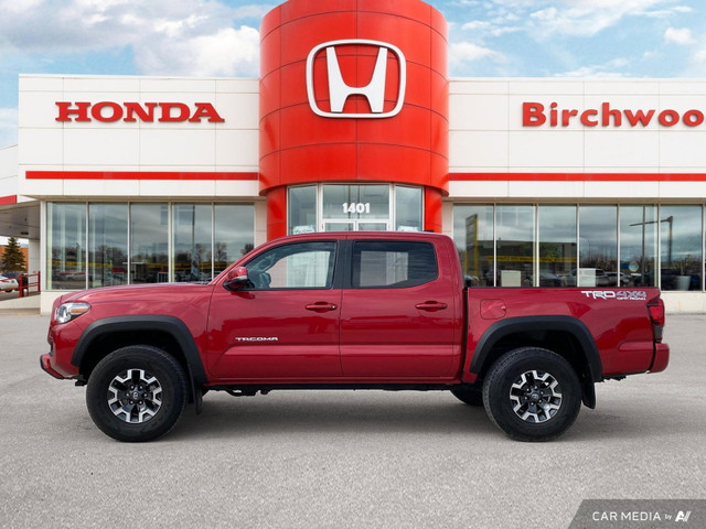 2018 Toyota Tacoma TRD Sport Don't Hesitate Mileage Is CORRECT | in Cars & Trucks in Winnipeg - Image 3