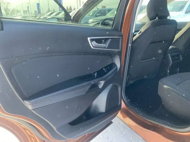 2017 Ford Edge SEL ~Heated Seats ~Camera ~Bluetooth ~Alloy Wheel in Cars & Trucks in Barrie - Image 17