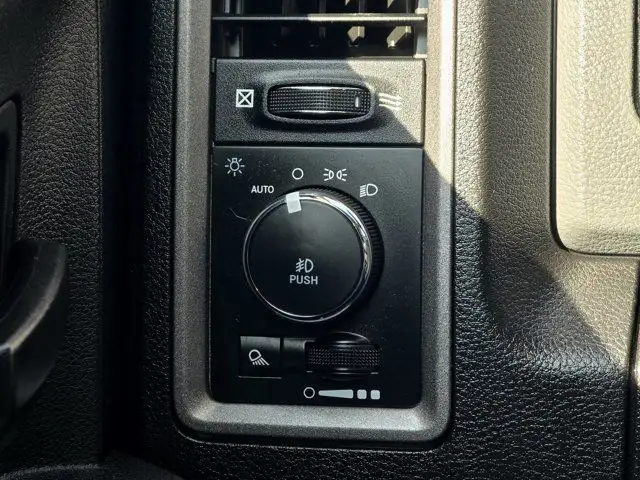 2020 Ram 1500 Classic Express in Cars & Trucks in Grande Prairie - Image 24