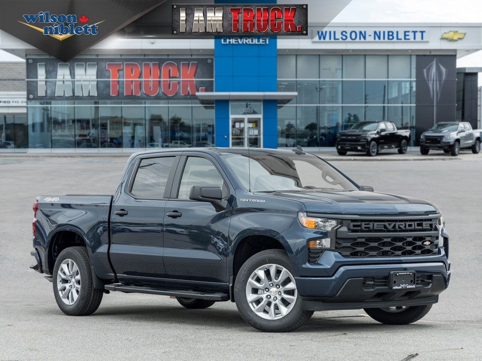  2022 Chevrolet Silverado 1500 Custom