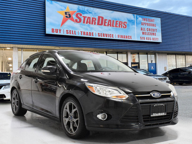  2014 Ford Focus LEATHER SUNROOF H-SEATS! WE FINANCE ALL CREDIT! in Cars & Trucks in London