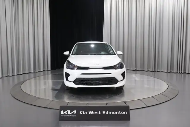 2023 Kia Rio LX+ LOW KM / ONLY 12K / HEATED SEATS / BACKUP CAM dans Autos et camions dans Ville d’Edmonton - Image 3
