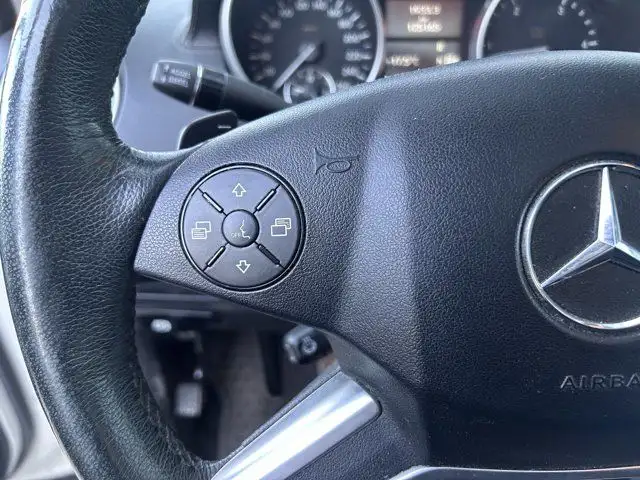 2009 Mercedes-Benz GL-Class 3.0L BlueTEC in Cars & Trucks in Calgary - Image 15