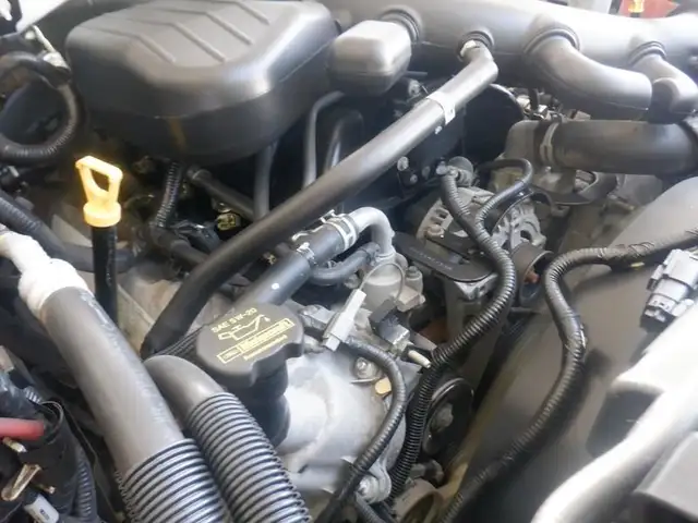 2012 ford F-550 Cube Van Crew Cab Dually 4WD in Heavy Trucks in Richmond - Image 39