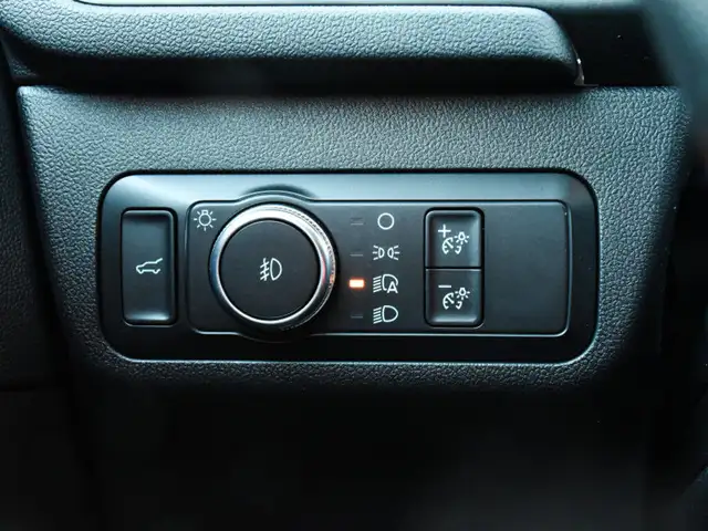 2020 Ford Escape SEL in Cars & Trucks in Kitchener / Waterloo - Image 24