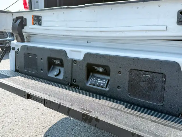 2023 GMC Sierra 1500 AT4X 6.2L V8 WITH REMOTE START/ENTRY, SU... in Cars & Trucks in Ottawa - Image 7