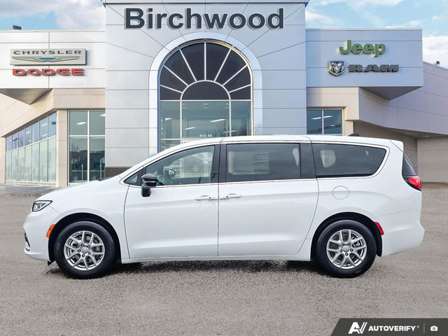 2026 Chrysler Pacifica SELECT in Cars & Trucks in Winnipeg - Image 4