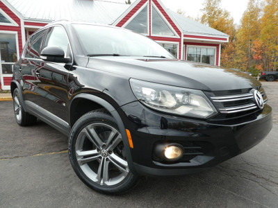  2017 Volkswagen Tiguan AWD, Heated Leather, Sunroof, Nav