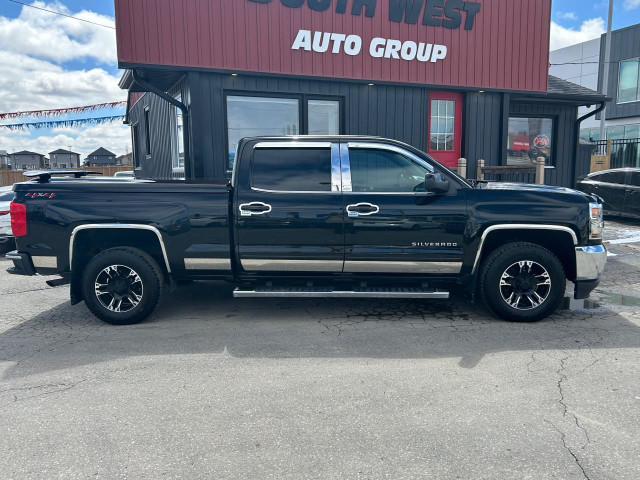 2018 Chevrolet Silverado 1500 4WD CREW CAB 153.0" LT W/1LT in Cars & Trucks in London - Image 2