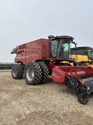 Location: Horizon Ag & Turf Lloydminster 2022 CASE IH 9250 COMBINE W/ 3016 PICKUP HEADER 620/70R42 R...