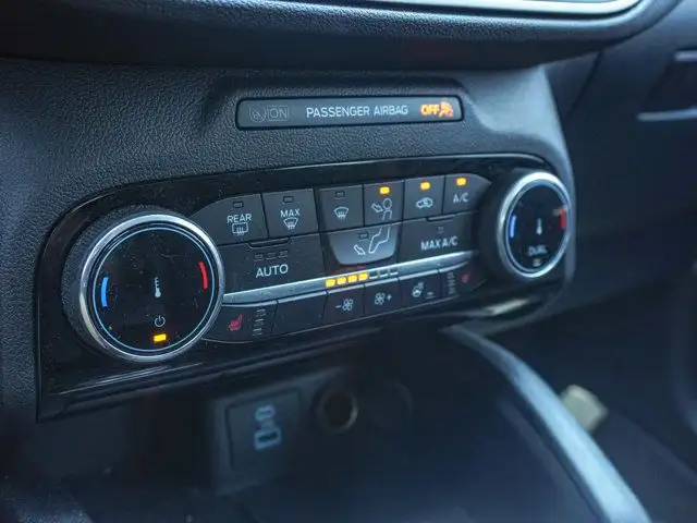2022 Ford Escape SEL- Pano Roof - Heated Seats - AWD in Cars & Trucks in Barrie - Image 21