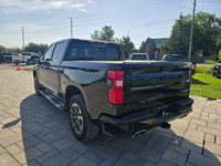 2022 Chevrolet Silverado 1500 4WD Crew Cab High Country with the 6.2L V8 and only 67,092kms. Clean h... (image 6)