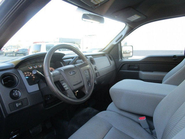 2014 Ford F-150 XL AC CAB REG 4X4 V6PNEUS HIVER  FINANCEMENT MAI in Cars & Trucks in Laval / North Shore - Image 4