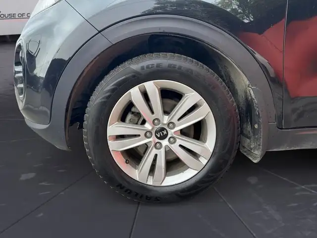 2019 Kia Sportage LX AWD Backup Camera Heated seats Bluetooth AC in Cars & Trucks in Calgary - Image 12