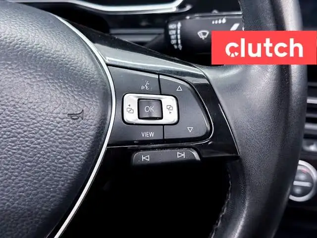 2019 Volkswagen Jetta Highline w/ Apple CarPlay, Heated Front Se in Cars & Trucks in City of Toronto - Image 32
