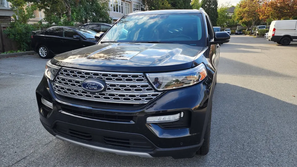 2021 Ford Explorer Limited 4WD - Elevate Your Drive with 81,556kms! ✨