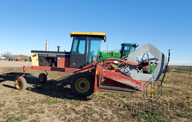 Versatile 4750 Swather w/ 22FT Versatile 4022 Header in Farming Equipment in Edmonton - Image 3