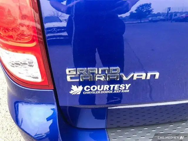 2019 Dodge Grand Caravan SXT Premium Plus | DVD Entertainment in Cars & Trucks in Calgary - Image 13