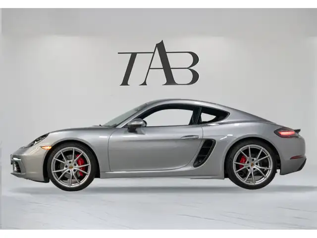 2024 Porsche 718 Cayman S | PREMIUM PKG | MANUAL | 20 IN WHEELS in Cars & Trucks in Mississauga / Peel Region - Image 24