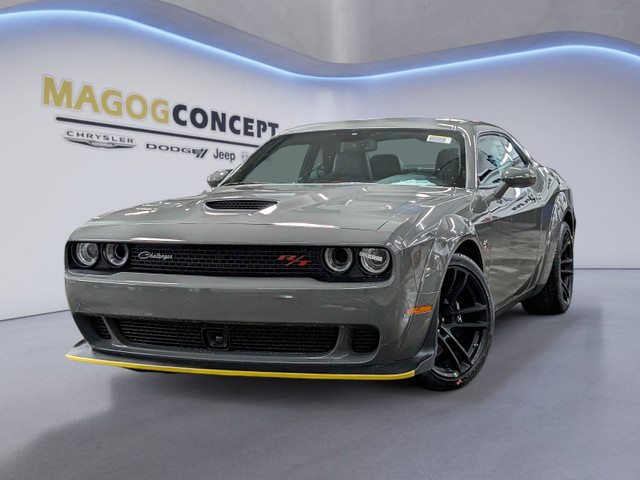 2023 Dodge Challenger in Cars & Trucks in Sherbrooke
