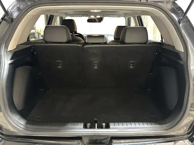 2021 Hyundai Venue Ultimate | One Owner in Cars & Trucks in Edmonton - Image 26