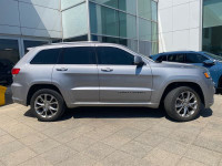 Humberview Volkswagen on the Queensway This fully loaded 2021 Jeep Grand Cherokee Summit 4x4 is the... (image 7)
