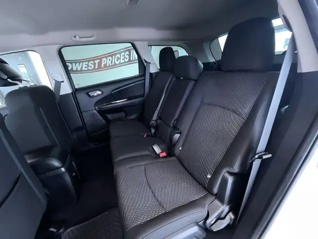 2018 Dodge Journey Canada Value Pkg | Front Wheel Drive in Cars & Trucks in Prince George - Image 23