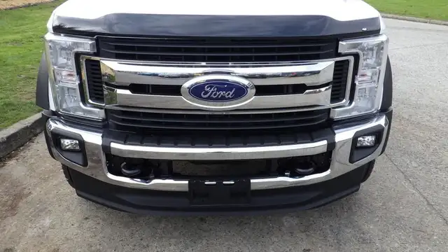 2019 ford F-550 11 Foot Flat Deck 4WD in Heavy Trucks in Richmond - Image 13