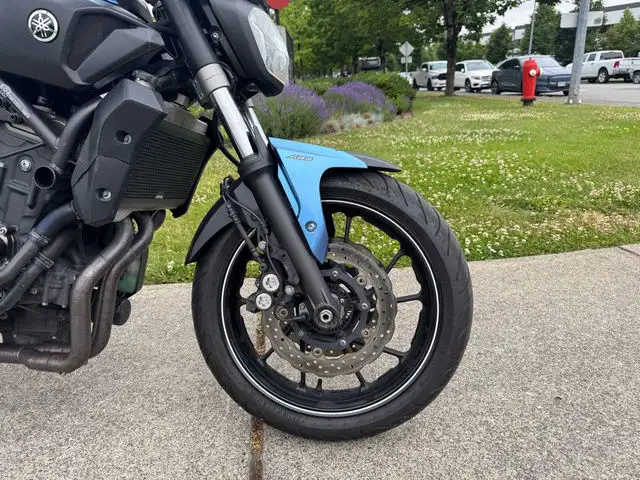 2017 Yamaha FZ-07 ABS in Sport Bikes in Delta/Surrey/Langley - Image 5