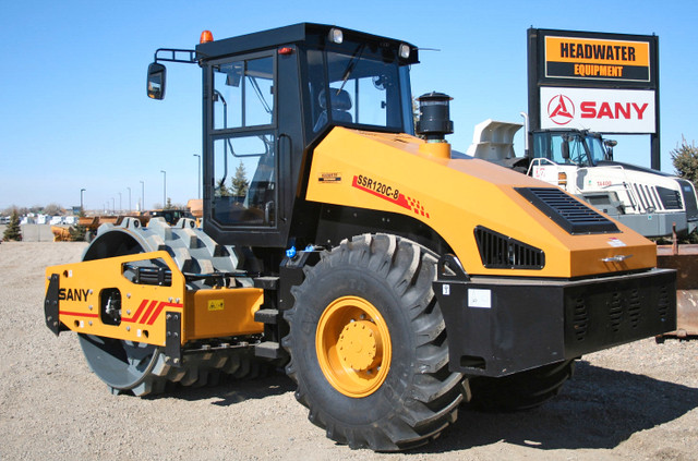 2024 SANY SSR120C Compactor in Heavy Equipment in Cranbrook - Image 2
