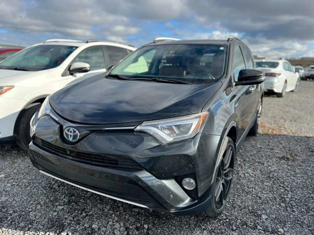2016 Toyota RAV4 Hybrid Limited in Cars & Trucks in City of Montréal