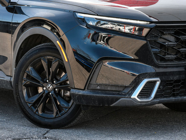 2023 Honda CR-V HYBRID Touring in Cars & Trucks in City of Toronto - Image 2