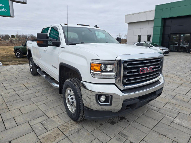2017 GMC Sierra 2500HD in Cars & Trucks in Ottawa - Image 3