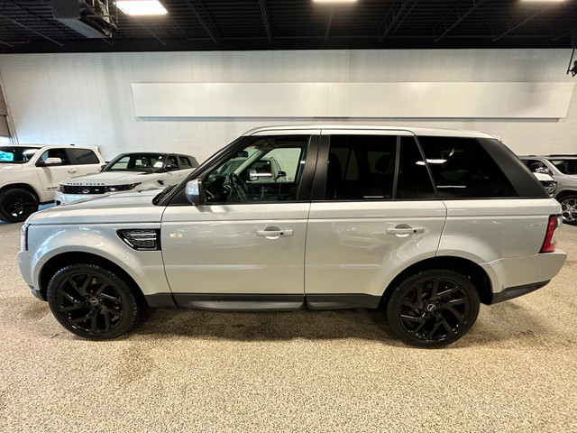 2012 Land Rover Range Rover Sport HSE in Cars & Trucks in Calgary - Image 2